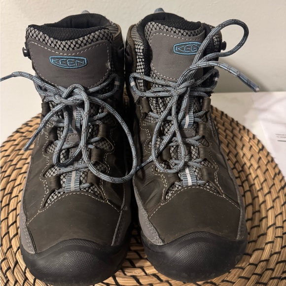 KEEN Women’s Hiking Boots 10.5 - Picture 3 of 14